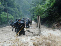 水害产生后自九爪把稳什么